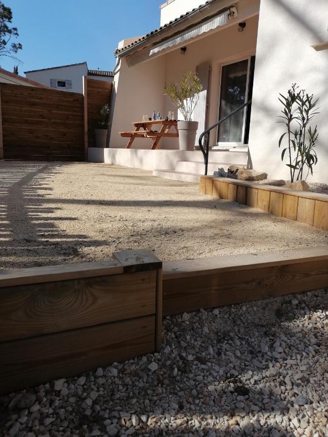 Maison 5 Personnes En Garrigue - Piscine-Spa Prive Langlade Eksteriør billede